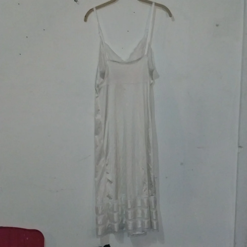 Adonna - Picture 4 of 5